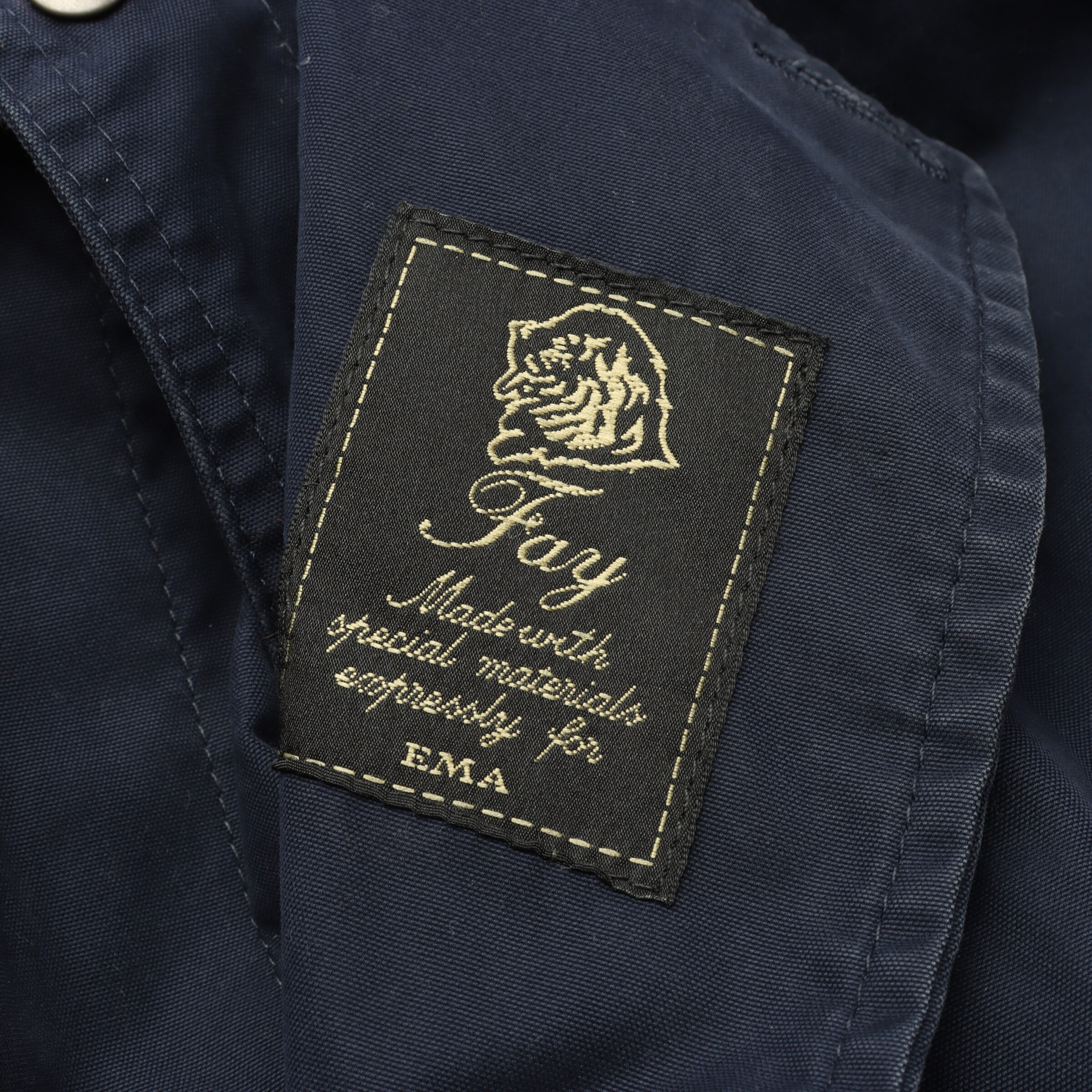 Fay Jacket & Coat in M in Blue