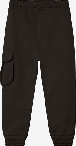 NAME IT - Tapered Pantalón 'Varonto' en negro