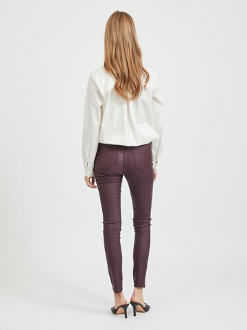 VILA - Skinny Vaquero 'Commit' en rojo
