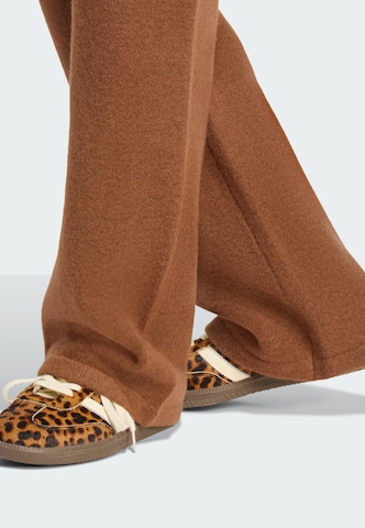 ADIDAS ORIGINALS - Loosefit Pantalón 'Athletic Dept' en marrón