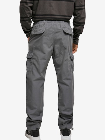 Urban Classics Regular Cargo Pants in Grey