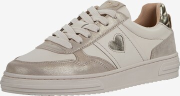 Baskets basses TAMARIS en beige : devant