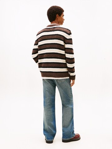 Tommy Jeans Tröja i brun