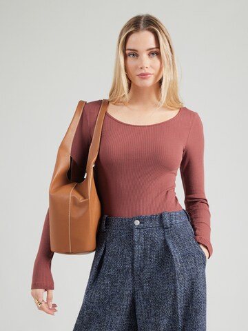 PIECES - Camiseta 'PCKITTE' en rojo: frente