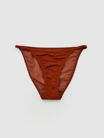 Pantaloncini per bikini 'Elia' di EDITED in marrone: frontale