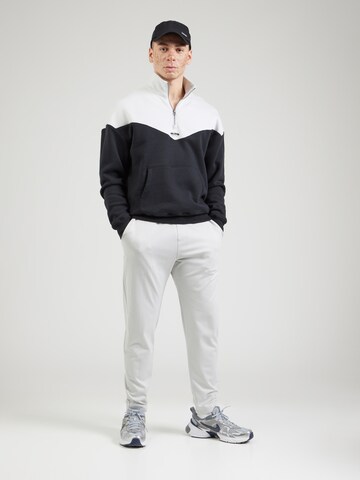 HOLLISTER - Tapered Pantalón en gris