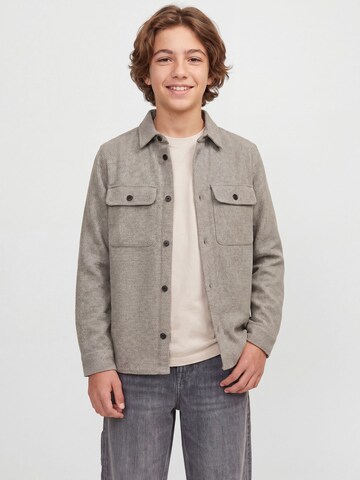 Jack & Jones Junior - Ajuste regular Camisa en gris: frente