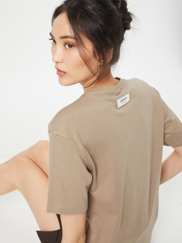 Aware T-Shirt in Beige