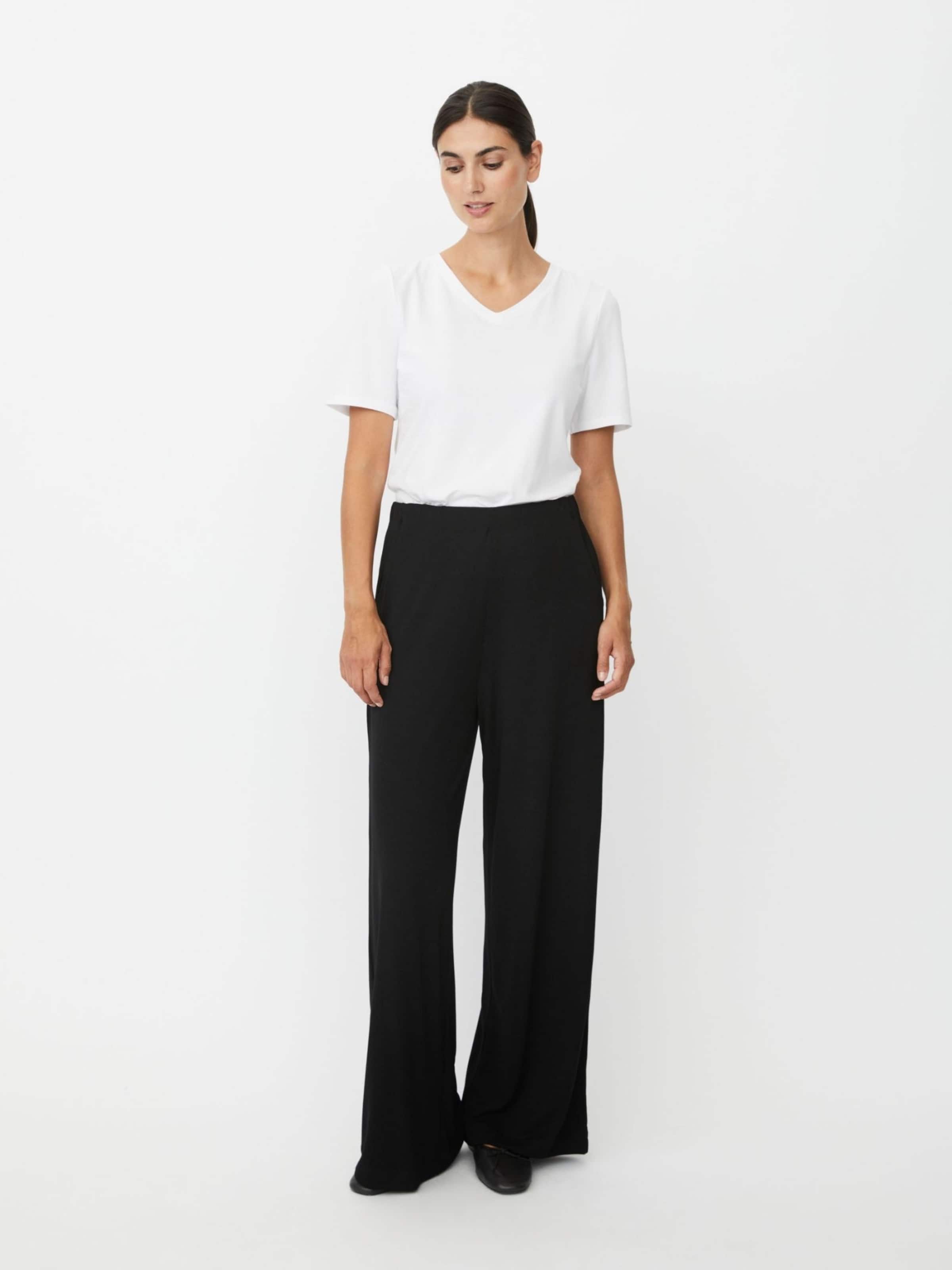 Masai Regular Trousers 'MaPirista' in Black: front
