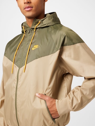 Nike Sportswear Between-season jacket in Beige