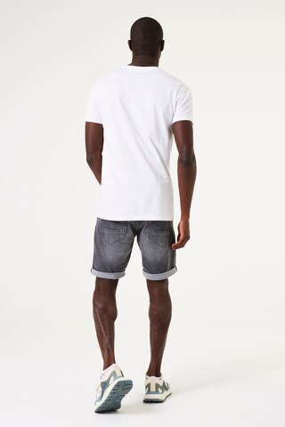 GARCIA Regular Shorts 'Russo' in Grau