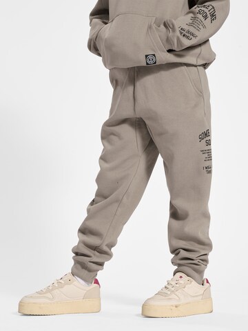 SOMETIME SOON Tapered Hose in Beige