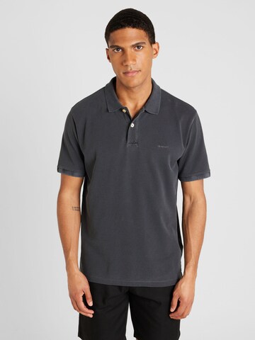 GANT - Camiseta en negro: frente