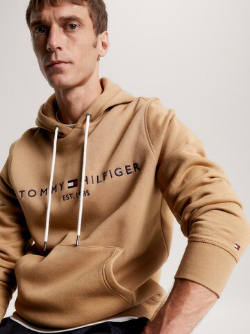 TOMMY HILFIGER Regular Fit Sweatshirt in Braun