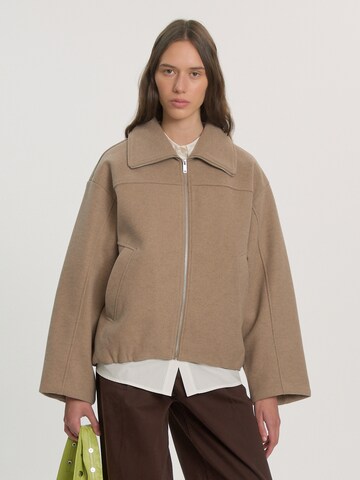 EDITED - Chaqueta de entretiempo 'Brodey' en beige: frente