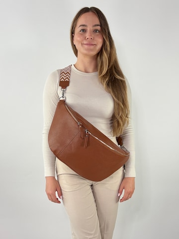 lePelou Gürteltasche 'MILANO'‌‌‌‌‌‌‌ in Braun
