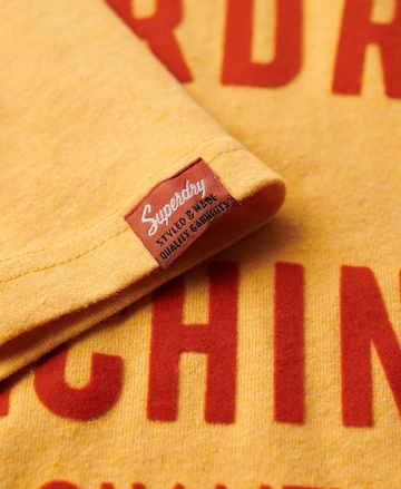 T-Shirt Superdry en jaune