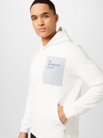 Sweat-shirt s.Oliver en blanc