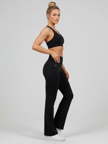 La V Flared Sportbroek 'Noa' in Zwart