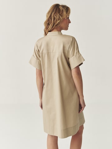 TATUUM - Vestido en beige
