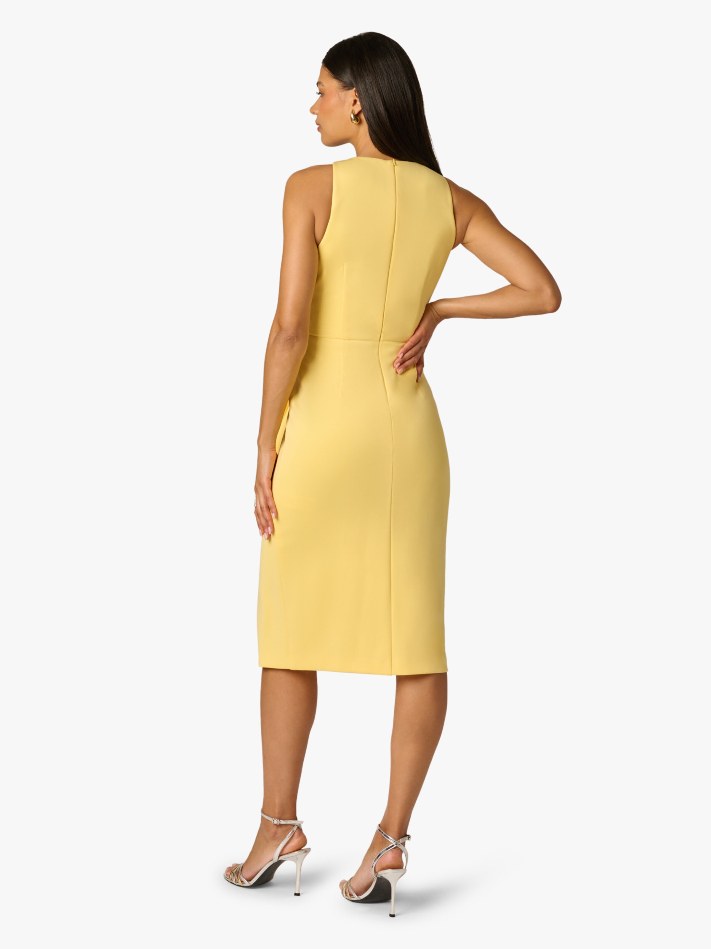 Adrianna Papell Jurk 'Halter Ruffle Midi Dress' in Geel
