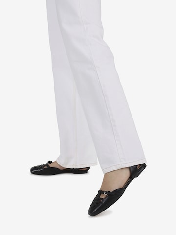 BRONX Ballet Flats with Strap in Black: front