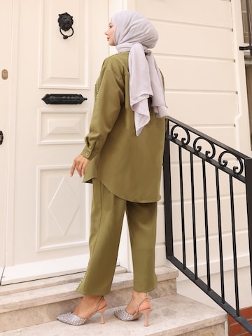 MODAMIHRAM Tunic in Green
