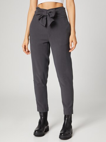 Tapered Pantaloni 'Lina' di Guido Maria Kretschmer Women in grigio: frontale