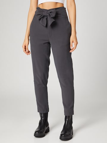 Effilé Pantalon 'Lina' Guido Maria Kretschmer Women en gris : devant