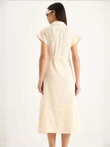 Robe-chemise Bianco Lucci en beige