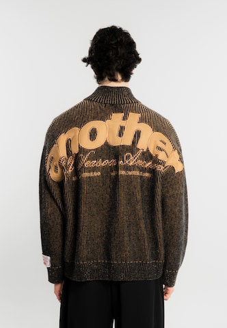Another Cotton Lab Strickjacke in Schwarz: Vorderseite