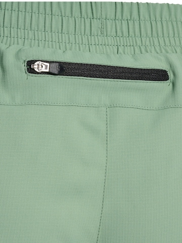 Regular Pantalon de sport 'Dallas' Newline en vert