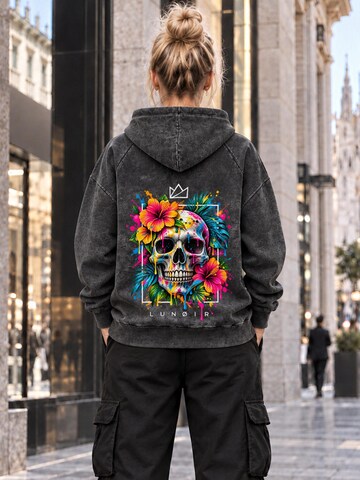 LUNØIR StudioSweater majica 'Tropical Riot – Bloom Skull' - crna boja