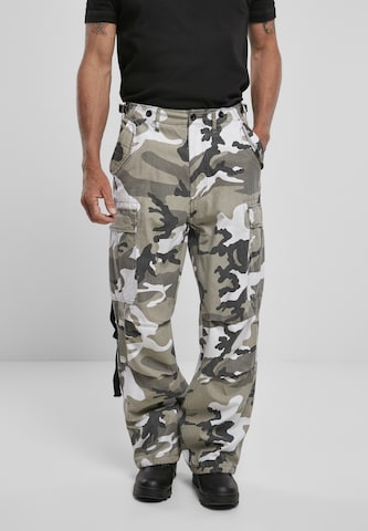 Brandit Loose fit Cargo trousers in Grey: front