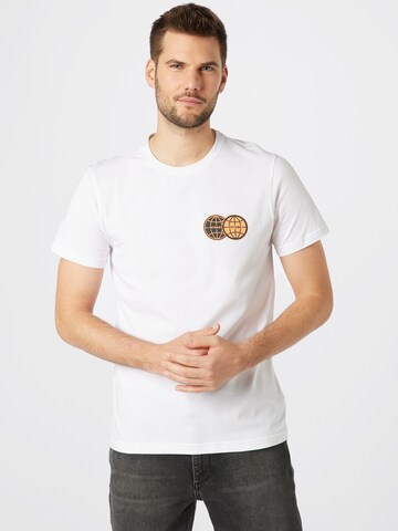 T-Shirt 'Beware Future' Iriedaily en blanc : devant