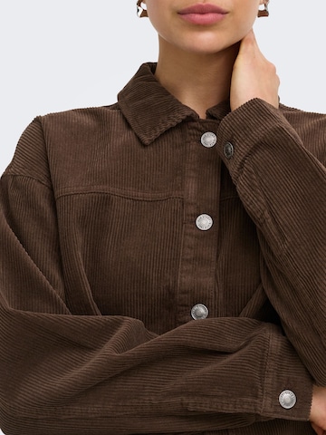 Veste mi-saison 'ONLKANA' ONLY en marron