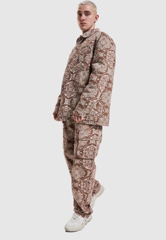 Karl Kani Loosefit Cargohose in Braun