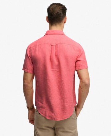 Fit confort Chemise 'Riviera' Superdry & Co en rouge