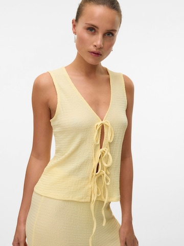 VERO MODA - Top en amarillo: frente