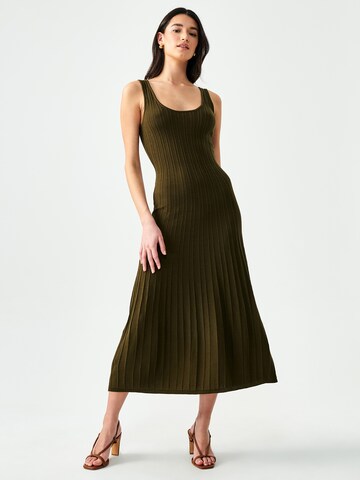 St MRLO Dress 'JAMINA' in Green