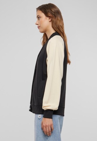 Urban Classics Between-season jacket in Black