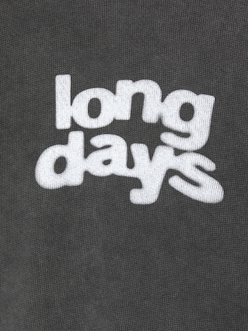 Pull&Bear T-Shirt in Grau