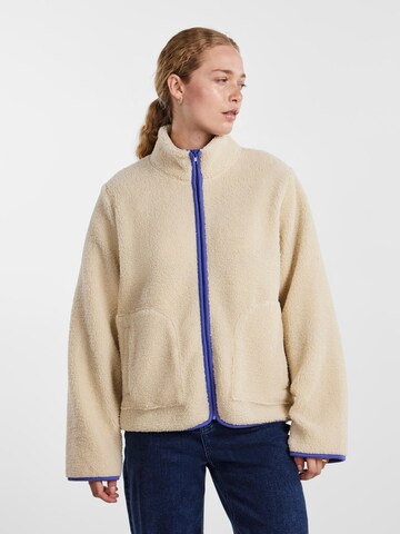 PIECES Fleece Jacket 'Dufla' in Beige: front