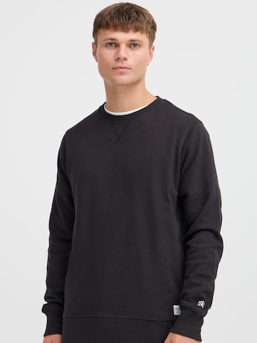 !Solid Sweatshirt ' CHAD ' in Schwarz: Vorderseite