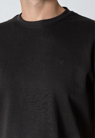 Clean Cut Copenhagen T-Shirt 'Stable' in Schwarz