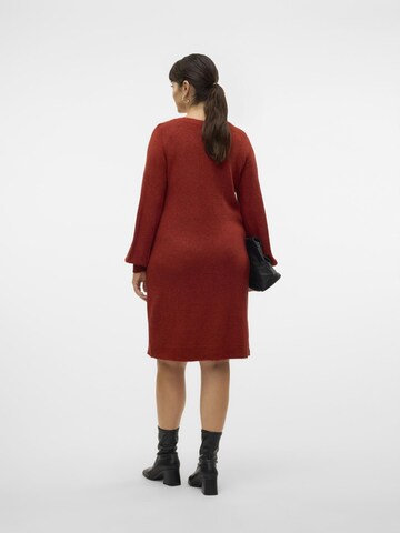Abito in maglia 'CLEFILE' di Vero Moda Curve in rosso