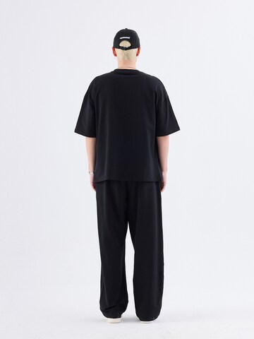 VAMOS CLO Loose fit Trousers in Black