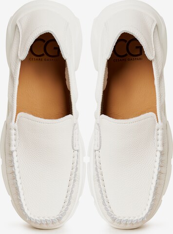 CESARE GASPARI Moccasins in White