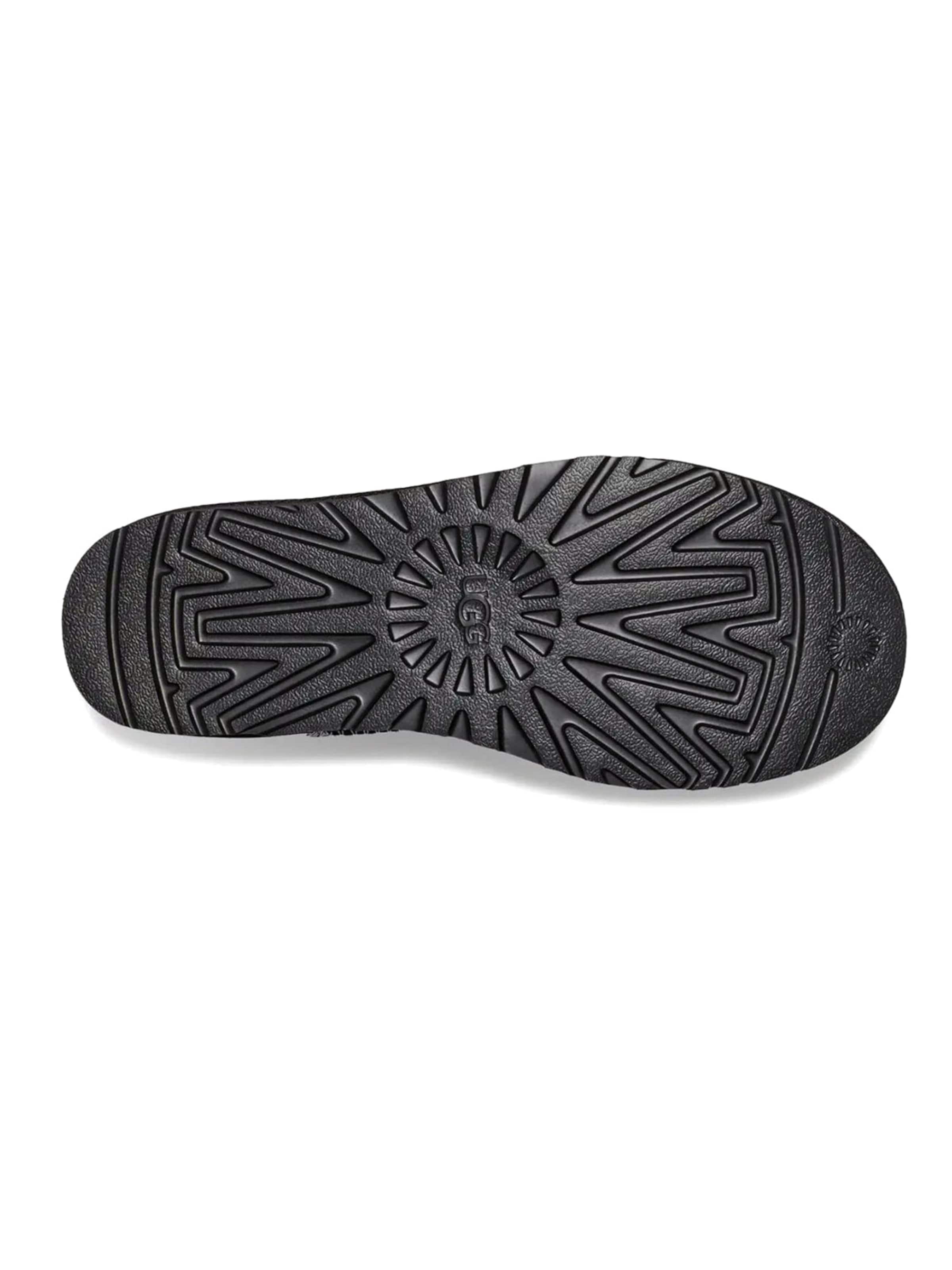 UGG Snørestøvler '® M CLASSIC ULTRA MINI LTHR REGENERATE BLACK' i sort