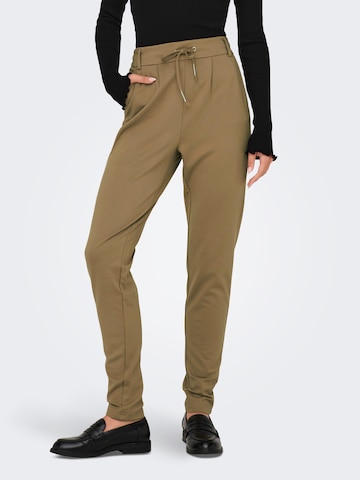 ONLY Slimfit Kalhoty se sklady v pase – hnědá: přední strana